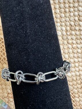 Edgy Silver Chain Link Bracelet